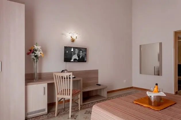 Luxury Tek Büyük veya İki Ayrı Yataklı Oda