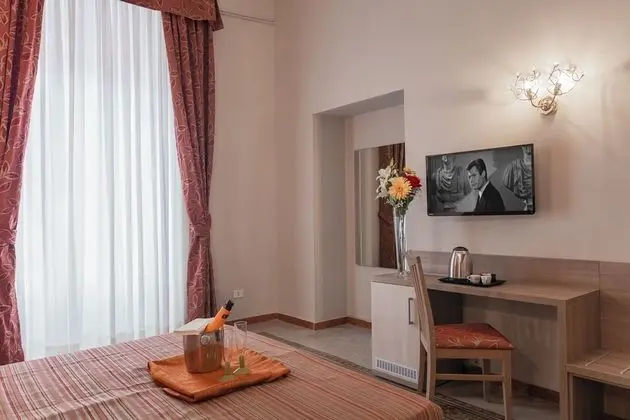 Luxury Tek Büyük veya İki Ayrı Yataklı Oda