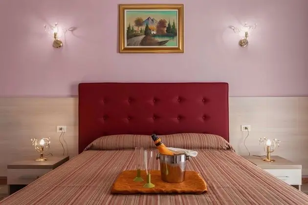 Luxury Tek Büyük veya İki Ayrı Yataklı Oda