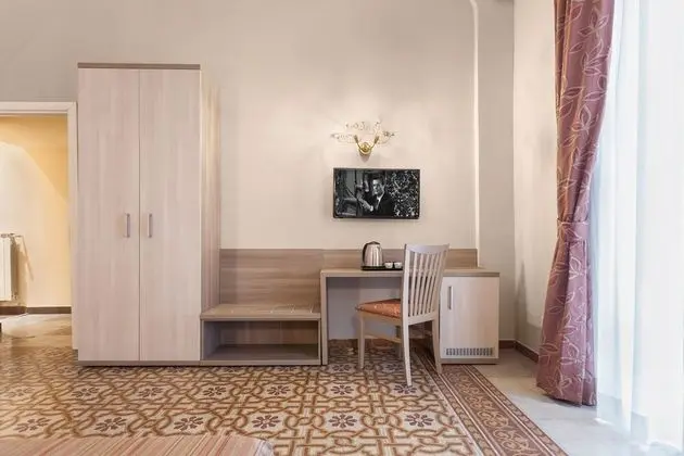 Luxury Tek Büyük veya İki Ayrı Yataklı Oda