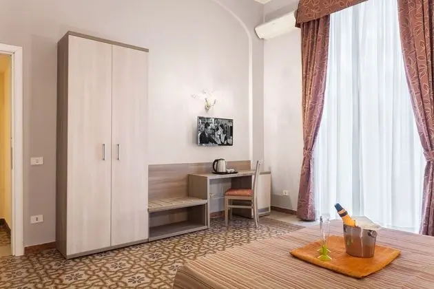 Luxury Tek Büyük veya İki Ayrı Yataklı Oda