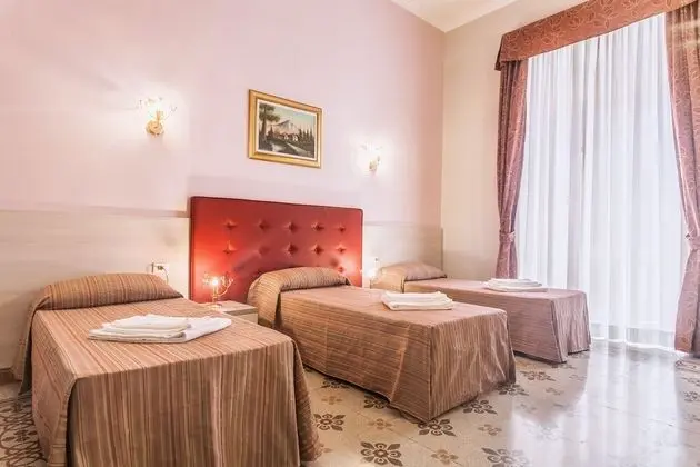 Luxury Üç Kişilik Oda