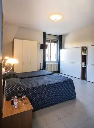 Üç Kişilik Oda