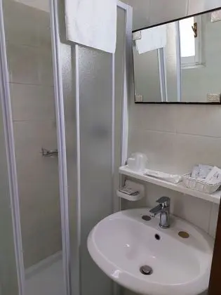 İki Ayrı Yataklı Oda, 2 Tek Kişilik Yatak