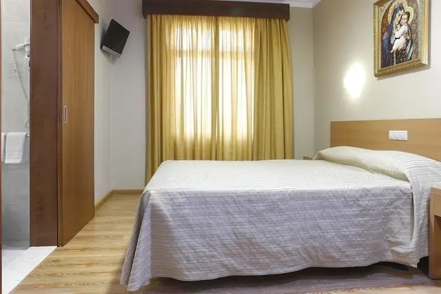 Standard Tek Büyük veya İki Ayrı Yataklı Oda