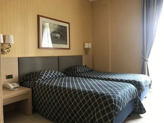 Standard Tek Büyük veya İki Ayrı Yataklı Oda