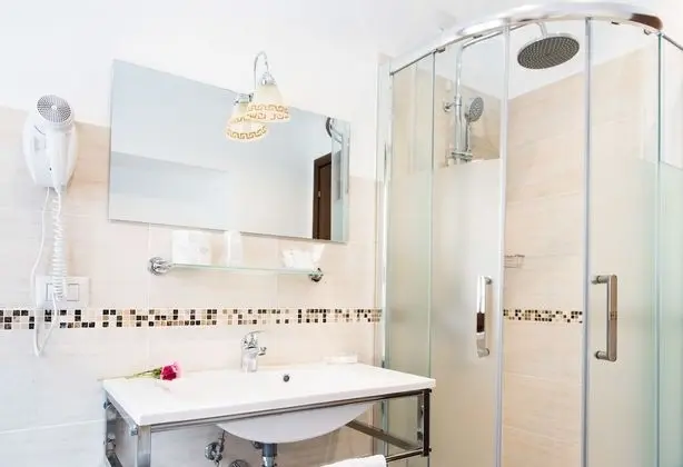 Classic Tek Büyük veya İki Ayrı Yataklı Oda, Şehir Manzaralı