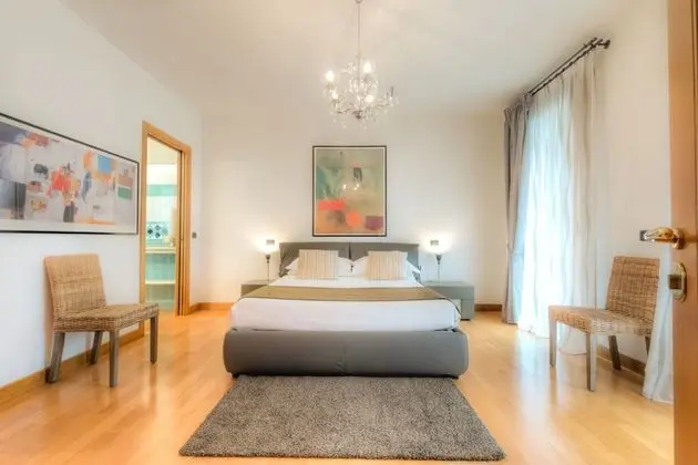 Tek Büyük Yataklı Oda