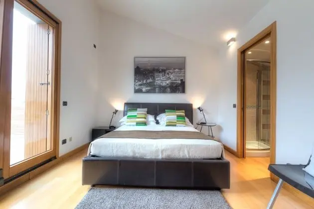 Tek Büyük Yataklı Oda