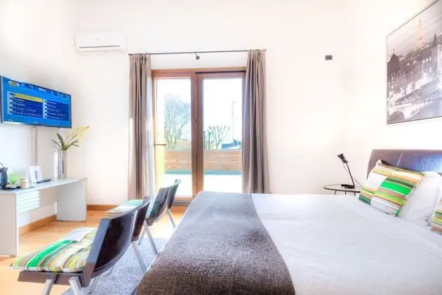 Tek Büyük Yataklı Oda