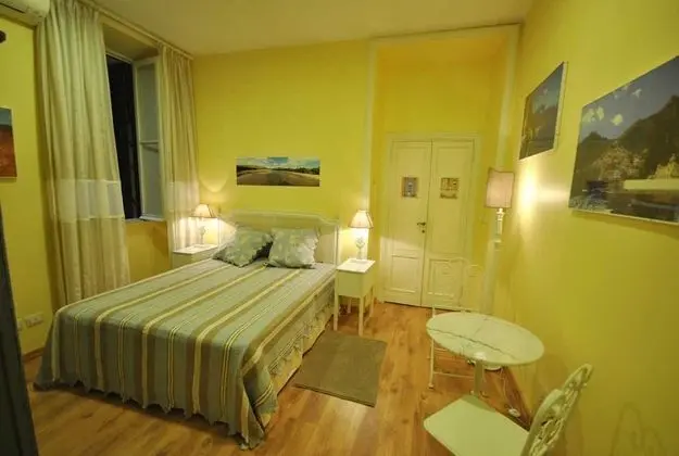 Tek Büyük Yataklı Oda, Banyolu/Duşlu