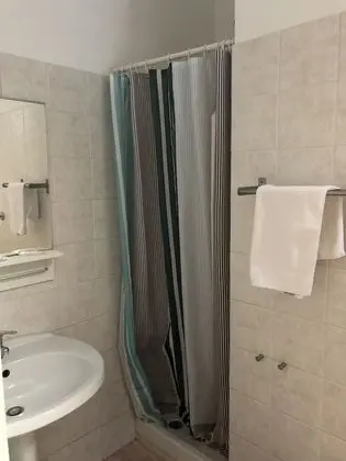 Comfort Tek Büyük Yataklı Oda (n.1)