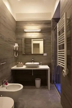 Comfort Tek Büyük veya İki Ayrı Yataklı Oda