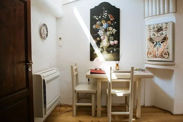 Comfort Çatı Katı (Loft), 1 Büyük (Queen) Boy Yatak ve Çekyat, Sigara İçilmez, Şömine (Attic)