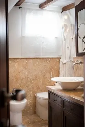 Comfort Çatı Katı (Loft), 1 Büyük (Queen) Boy Yatak ve Çekyat, Sigara İçilmez, Şömine (Attic)