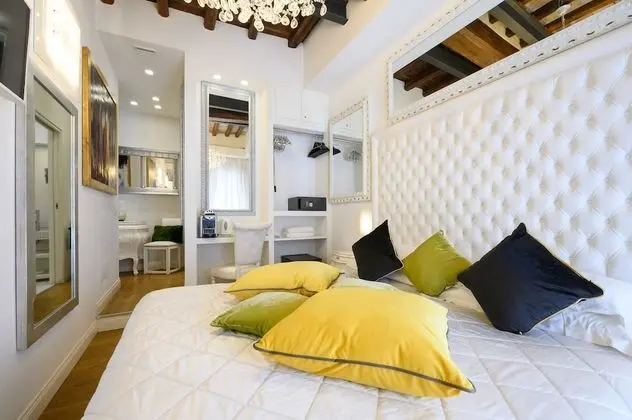 Deluxe Tek Büyük Yataklı Oda, Balkon, Şehir Manzaralı