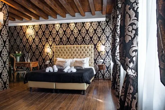 Superior Üç Kişilik Oda, Kanal Manzaralı