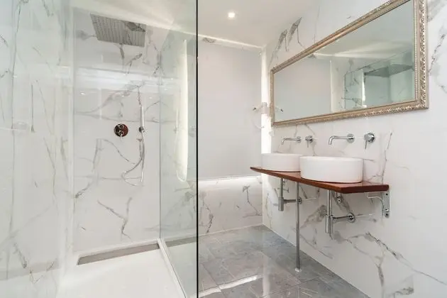 Superior Üç Kişilik Oda, Kanal Manzaralı