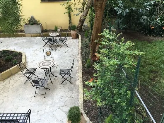 Deluxe Tek Büyük veya İki Ayrı Yataklı Oda, Bahçe Manzaralı