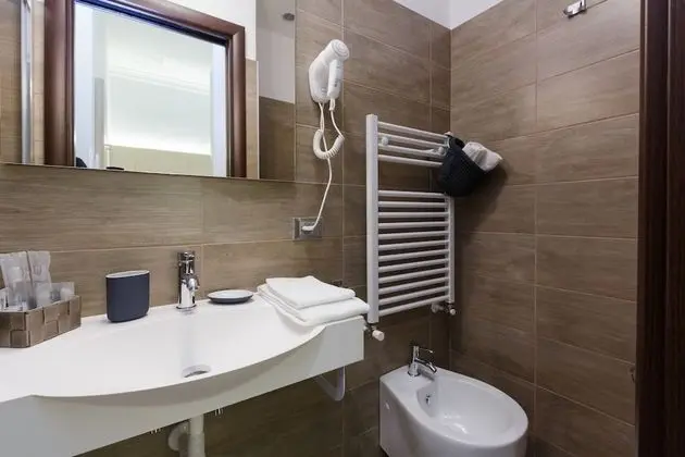 Deluxe Tek Büyük veya İki Ayrı Yataklı Oda, Bahçe Manzaralı