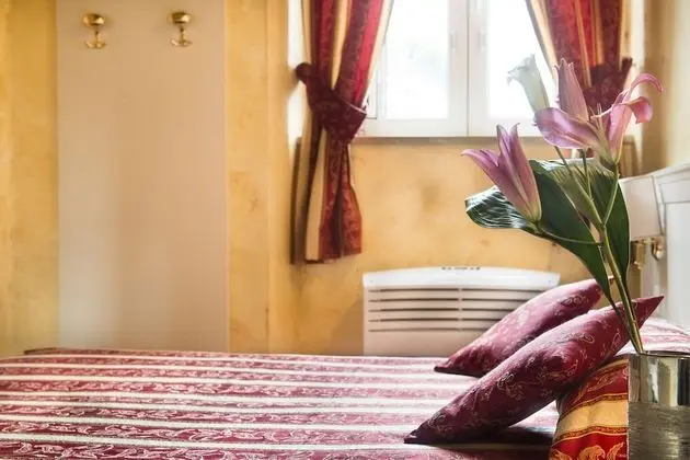 Tek Büyük veya İki Ayrı Yataklı Oda, 1 Yatak Odası, Sigara İçilmez, Şehir Manzaralı