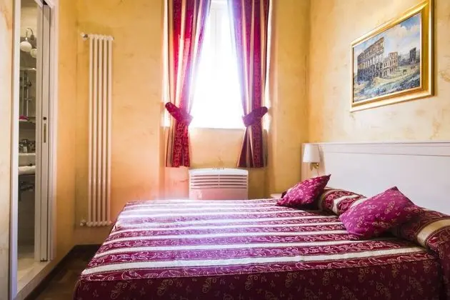 Tek Büyük veya İki Ayrı Yataklı Oda, 1 Yatak Odası, Sigara İçilmez, Şehir Manzaralı