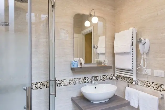 Tek Büyük veya İki Ayrı Yataklı Oda, 1 Yatak Odası, Sigara İçilmez, Şehir Manzaralı