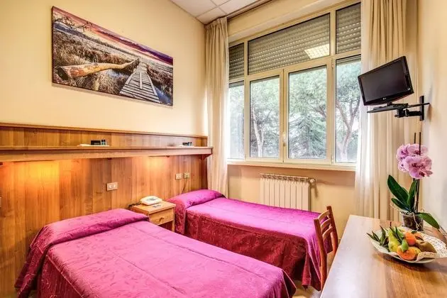 1 Çift Kişilik Veya 2 Tek Kişilik Yatak Standard