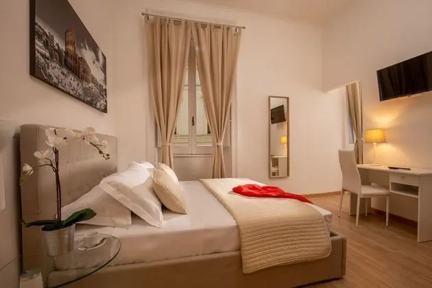 Standard Tek Büyük veya İki Ayrı Yataklı Oda