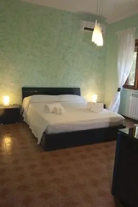 Tek Büyük Yataklı Oda, 1 Yatak Odası, Ortak Banyo