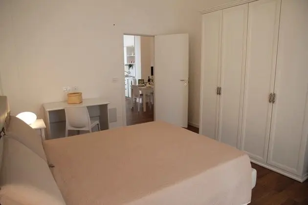 Standard Apart Daire, Kule