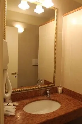 Executive Büyük Yataklı Tek Kişilik Oda