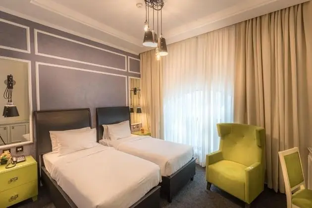 Deluxe Tek Büyük Yataklı Oda