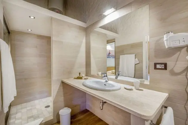 Standard Tek Büyük Yataklı Oda, Bahçe Manzaralı