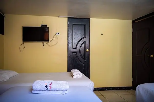 Basic Üç Kişilik Oda, 3 Tek Kişilik Yatak