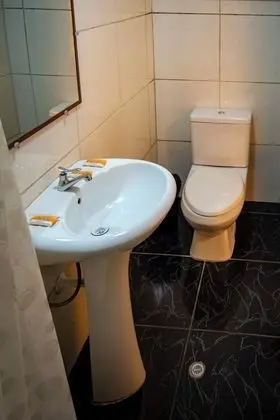 Basic Üç Kişilik Oda, 3 Tek Kişilik Yatak