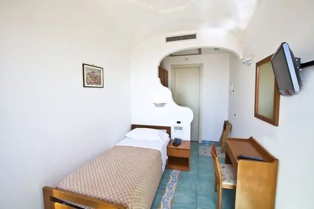 Tek Kişilik Oda