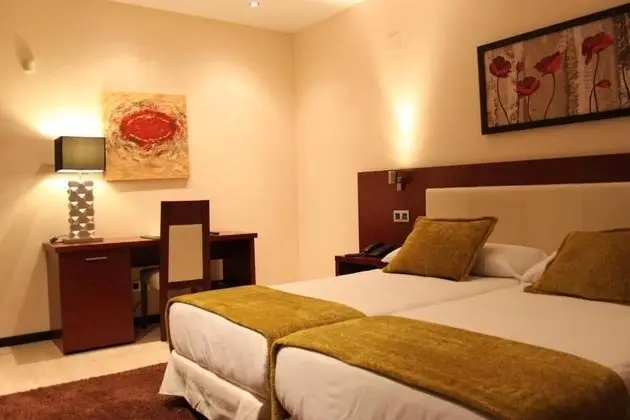 Classic Tek Büyük Yataklı Oda