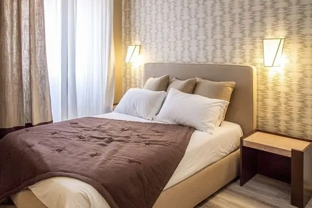 Deluxe Tek Büyük Yataklı Oda (Carrubo)