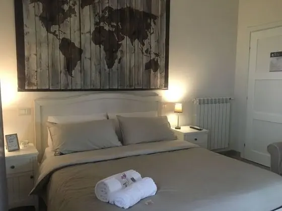 Senior Tek Büyük Yataklı Oda