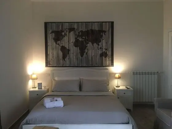 Senior Tek Büyük Yataklı Oda