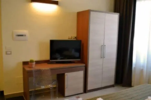 Basic Üç Kişilik Oda