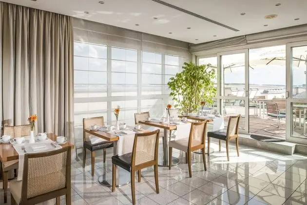 Executive Tek Büyük Yataklı Oda, Business Dinlenme Salonu Kullanımı, Şehir Manzaralı