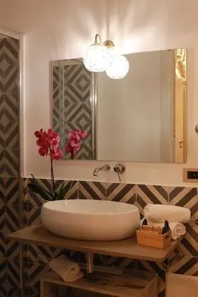 Comfort Tek Büyük veya İki Ayrı Yataklı Oda