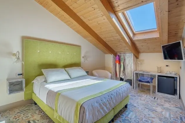 Comfort Tek Büyük veya İki Ayrı Yataklı Oda