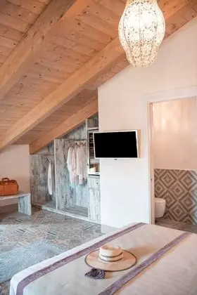 Deluxe Tek Büyük veya İki Ayrı Yataklı Oda