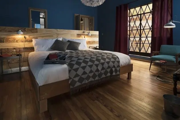 LICHA Master Suite