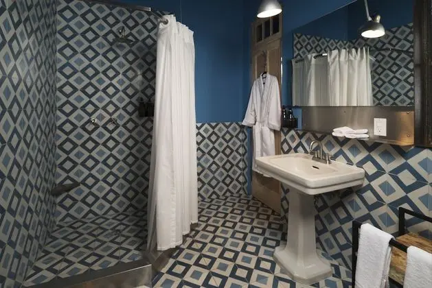 LICHA Master Suite