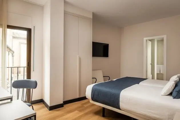 Tek Büyük veya İki Ayrı Yataklı Oda