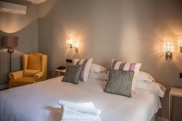 Standard Büyük Yataklı Tek Kişilik Oda